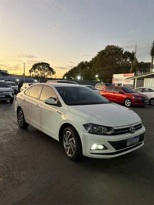 VOLKSWAGEN VIRTUS 1.0 200 TSI HIGHLINE AUTOMÁTICO